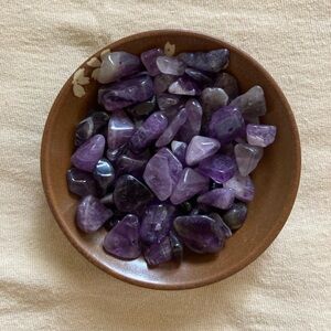 Tumbled Amethyst Crystal Chips - Rich Purple